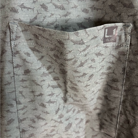 NWT Huk Button Down Short Sleeve Shirts - Picture 3 of 8